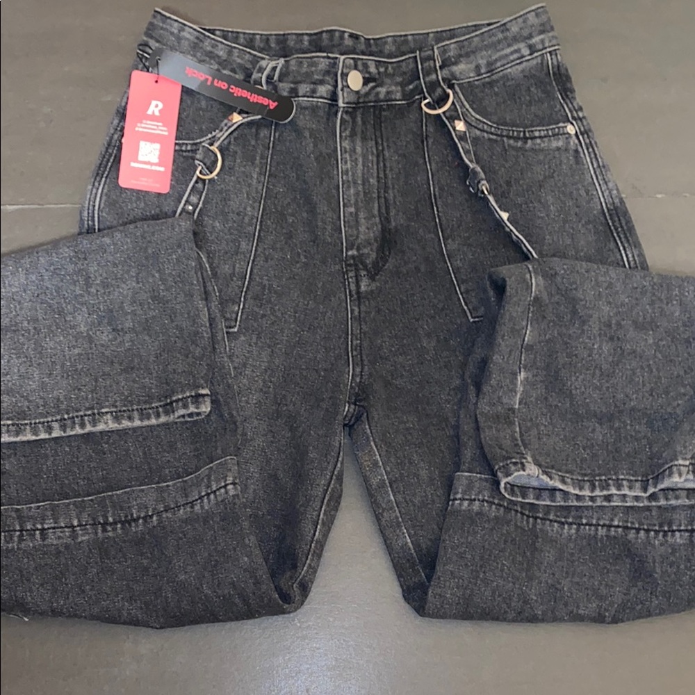 ROMWE Large Grunge Punk Solid Strap Detail Cargo Boy Friend Jeans, School - Picture 6 of 14